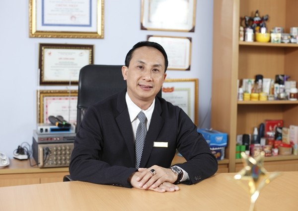 Ông Nguyễn Viết Hồng, Chủ tịch HĐQT, Tổng Giám đốc Vina CHG 