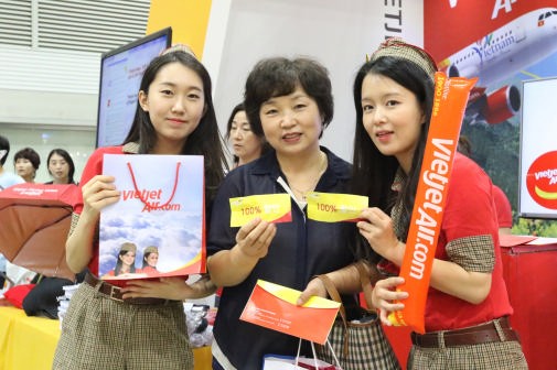 Vietjet tưng bừng các hoạt động tại Hội chợ du lịch quốc tế Hanatour International Travel Show (Hàn Quốc) 2017