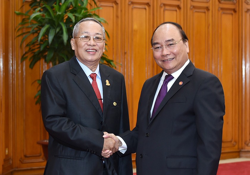 Thủ tướng Nguyễn Xuân Phúc tiếp Phó Chủ tịch thượng viện Campuchia