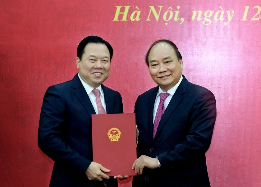 Thủ tướng trao Quyết định bổ nhiệm ông Nguyễn Hoàng Anh