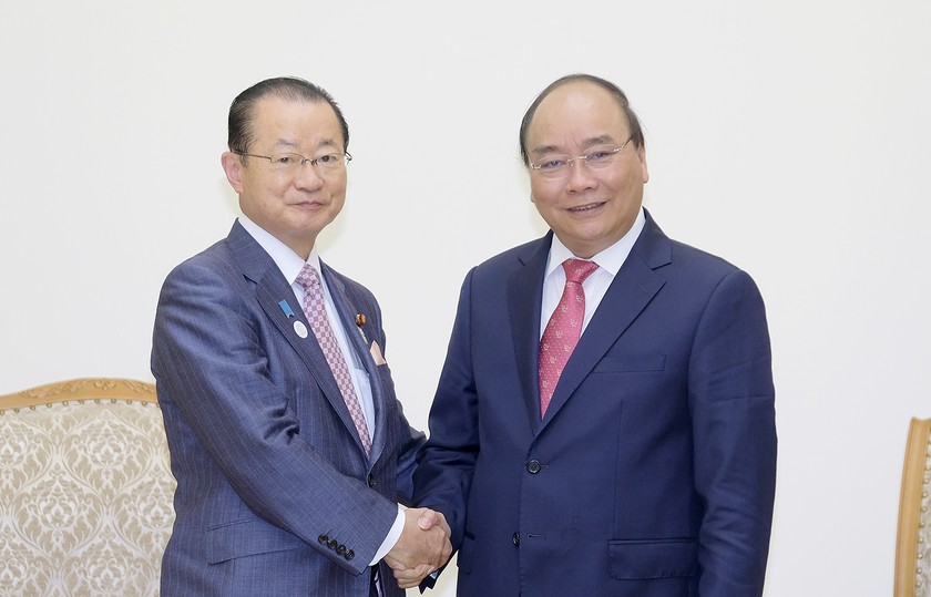 Thủ tướng Nguyễn Xuân Phúc và Chủ tịch Ủy ban Ngân sách của Hạ viện Nhật Bản Kawamura Takeo