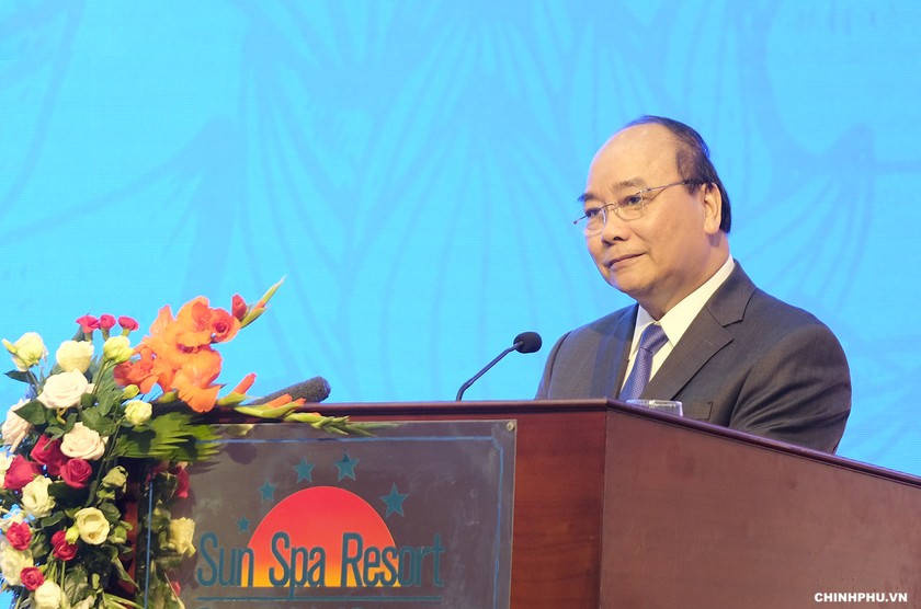 Ảnh 1: Thủ tướng Nguyễn Xuân Phúc phát biểu chỉ đạo tại HNXTĐT Quảng Bình 2018 (Ảnh: VGP/Quang Hiếu).