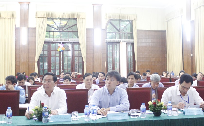 Thứ trưởng Bộ Tư pháp Nguyễn Khánh Ngọc, Phó Chủ tịch UBND TP Hà Nội Lê Hồng Sơn cùng tham dự Hội nghị