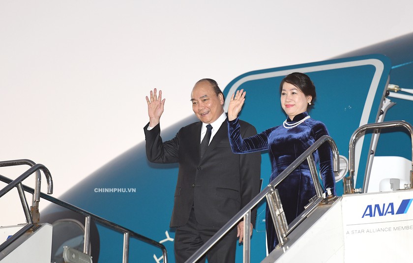 Thủ tướng Nguyễn Xuân Phúc, Phu nhân và Đoàn đại biểu cấp cao Việt Nam đã đến Thủ đô Tokyo, Nhật Bản.