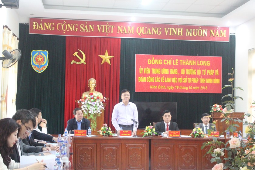 Bộ trưởng Lê Thành Long đang làm việc tại Ninh Bình về công tác Tư pháp