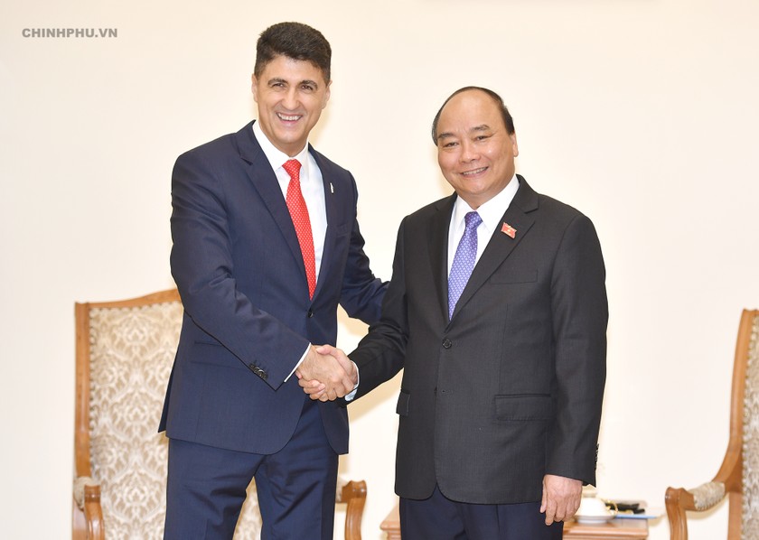 Thủ tướng Nguyễn Xuân Phúc tiếp Chủ tịch Tập đoàn Coca-Cola Cali Dragan
