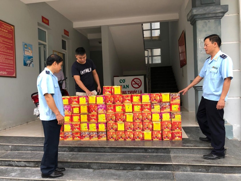 105 kg pháo lậu đã bị Đội Kiểm soát Hải quan Hà Giang bắt giữ