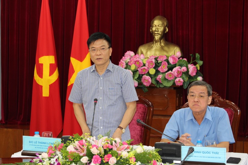 Bộ trưởng Lê Thành Long phát biểu tại buổi làm việc với Tỉnh ủy Đồng Nai vào chiều 27/11