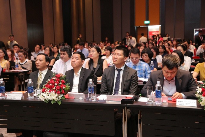Các đại biểu tham dự Hội thảo 