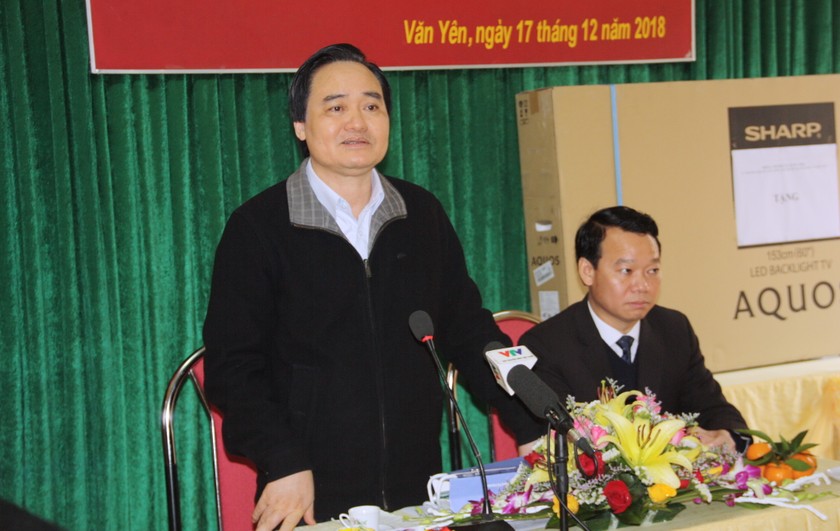 Bộ trưởng Phùng Xuân Nhạ đề nghị các trường tăng cường dạy cho học sinh các kỹ năng phòng chống xâm hại 