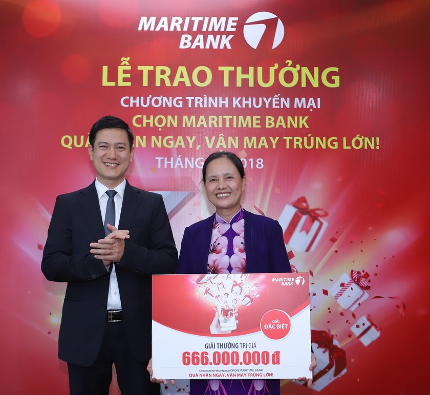 Bà Phạm Thị Hậu đã trở thành người may mắn nhất nhận được giải thưởng “khủng” 666 triệu đồng