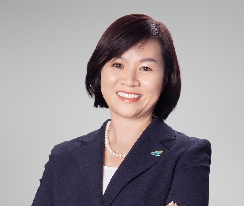  Bà Dương Thị Mai Hoa, Phó Chủ tịch Bamboo Airways