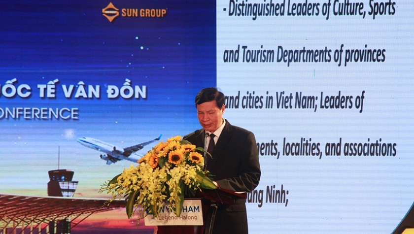 Ông Nguyễn Đức Long, Chủ tịch UBND tỉnh Quảng Ninh phát biểu tại Hội nghị