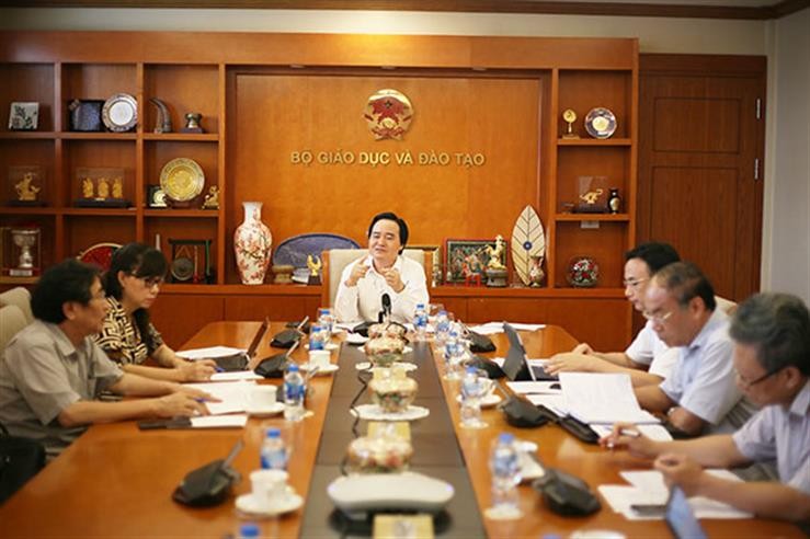 Bộ trưởng Bộ GD&ĐT Phùng Xuân Nhạ chủ trì họp rà soát lại công tác chuẩn bị kỳ thi THPT quốc gia năm 2019.