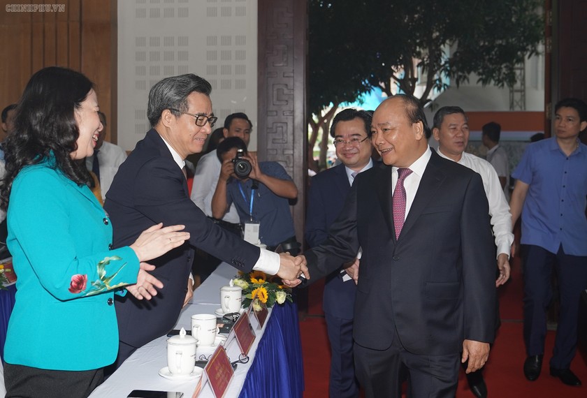 Thủ tướng Nguyễn Xuân Phúc và các đại biểu dự Hội nghị xúc tiến đầu tư Kiên Giang.