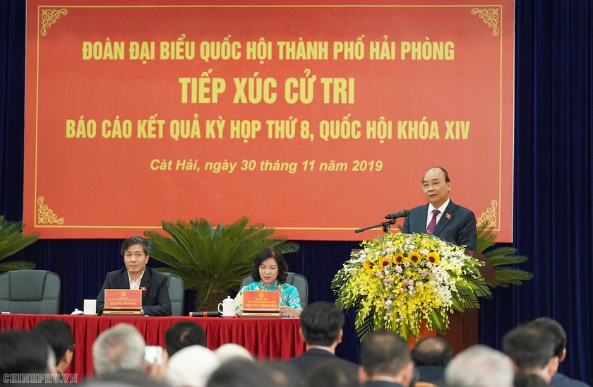 Thủ tướng Chính phủ tiếp xúc cử tri Hải Phòng