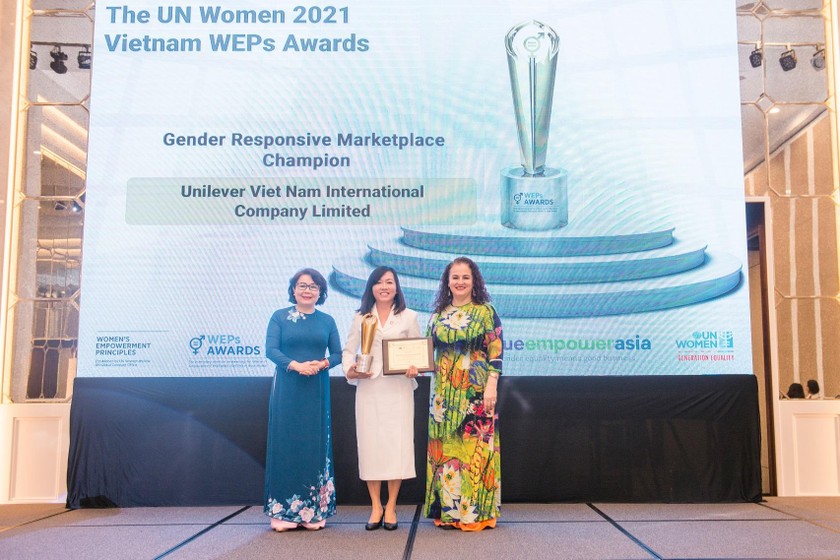 Unilever Việt Nam nhận giải thưởng ‘Bình đẳng giới tại thị trường’ tại Giải thưởng WEPs 2021.