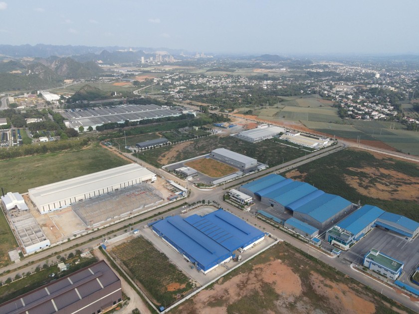 Khu công nghiệp Bỉm Sơn – Thanh Hóa với lợi thế khu công nghiệp công nghệ cao, tập trung vào lĩnh vực dược phẩm, hóa chất vùng nguyên liệu dược phẩm và nông nghiệp công nghệ cao.