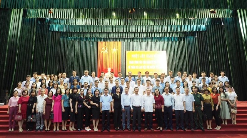 Đảng bộ Bộ Tư pháp thăm và làm việc với huyện Yên Khánh 