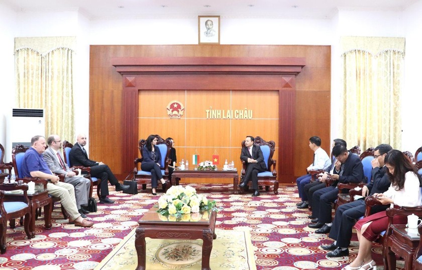 Chủ tịch UBND tỉnh Lai Châu tiếp xã giao Đại sứ nước Cộng hòa Bulgari tại Việt Nam