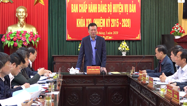 Bí thư Tỉnh ủy Nam Định Đoàn Hồng Phong ghi nhận, đánh giá cao kết quả đạt được trên các lĩnh vực của Đảng bộ, chính quyền và nhân dân huyện Vụ Bản 