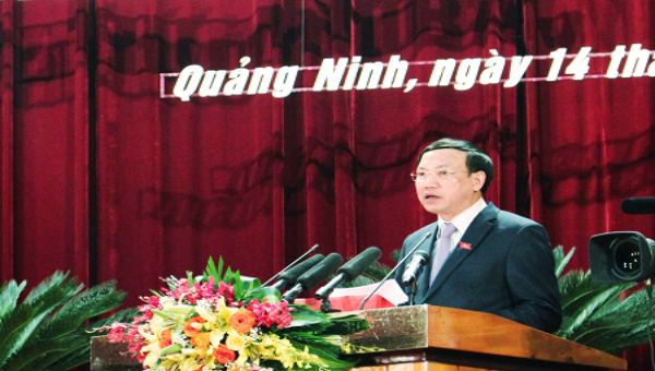Bí thư, Chủ tịch HĐND tỉnh Quảng Ninh Nguyễn Xuân Ký, phát biểu khai mạc kỳ họp.