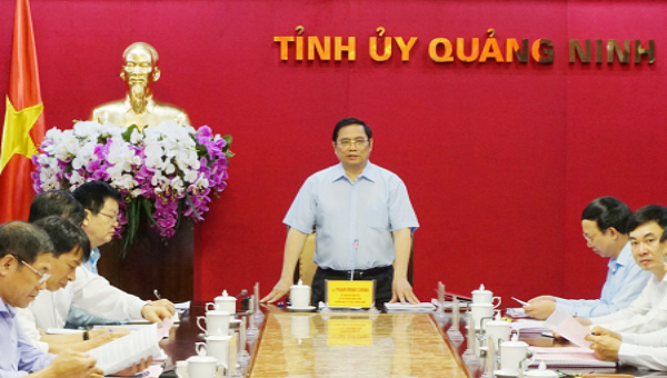 Trưởng Ban Tổ chức Trung ương Phạm Minh Chính phát biểu kết luận tại buổi làm việc.