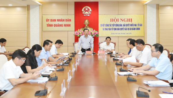  Phó Chủ tịch UBND tỉnh Quảng Ninh Cao Tường Huy chủ trì hội nghị.