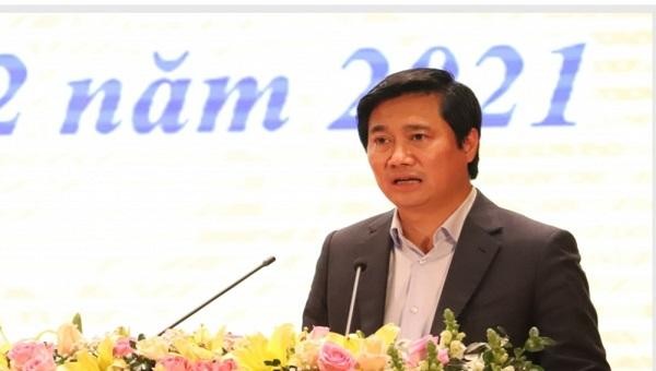 Chủ tịch UBND tỉnh Quảng Ninh Nguyễn Tường Văn phát biểu chỉ đạo tại hội nghị.