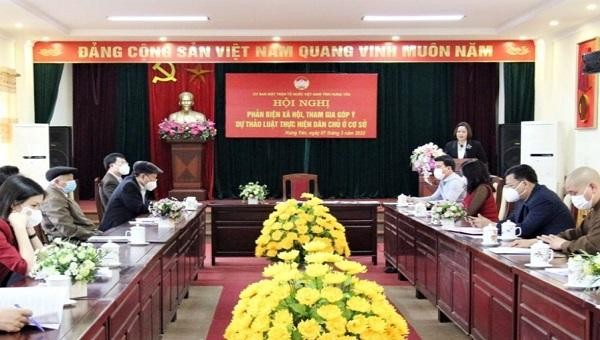Trưởng ban Dân vận, Chủ tịch Uỷ ban MTTQ Việt Nam tỉnh Hưng Yên Quách Thị Hương kết luận Hội nghị.