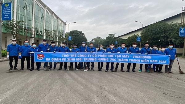 Đoàn than Quảng Ninh ra quân vệ sinh môi trường hưởng ứng tháng thanh niên năm 2022.