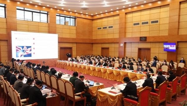 Quang cảnh hội nghị bàn và cho ý kiến về công tác lập Quy hoạch tỉnh Quảng Ninh thời kỳ 2021-2030, tầm nhìn đến năm 2050.