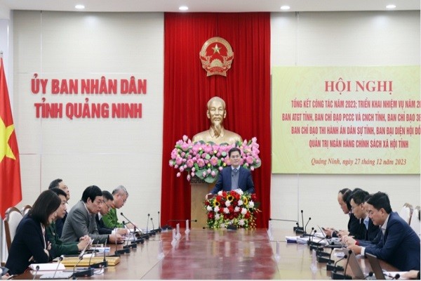  Phó Chủ tịch UBND tỉnh tỉnh Quảng Ninh Bùi Văn Khắng phát biểu kết luận hội nghị.