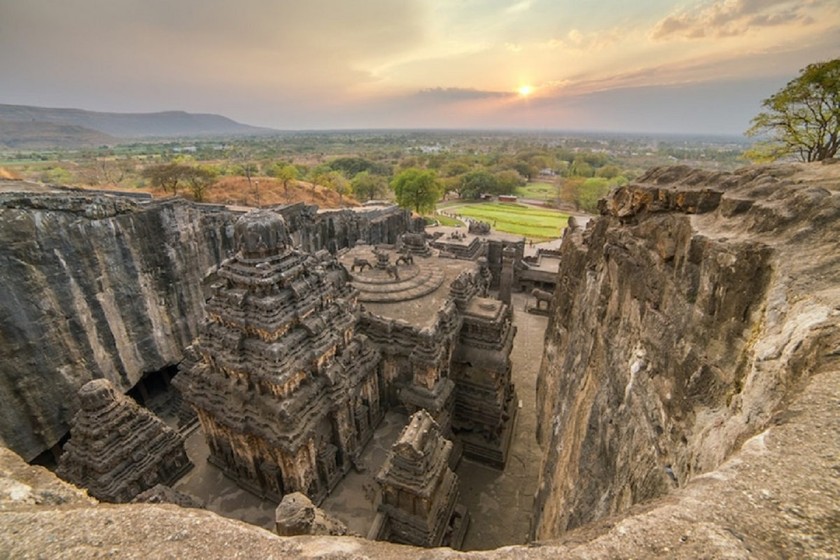 Đền Kailasa nằm ở phía Tây Maharashtra, Ấn Độ 