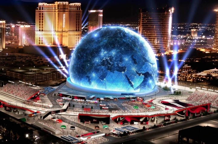 MSG Sphere là một công trình kiến trúc nhà hát hình cầu khổng lồ tại Las Vegas, Mỹ (Ảnh: New York Post) 