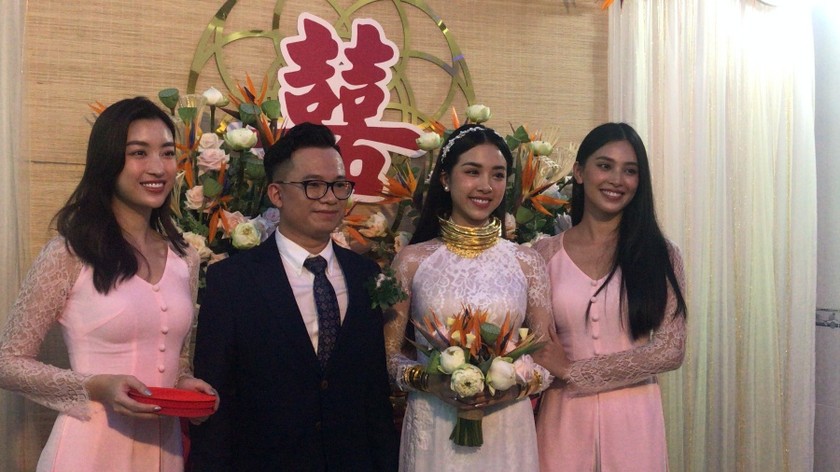 Hoa hậu Tiểu Vy, Đỗ Mỹ Linh và nhiều người đẹp làm phù dâu trong đám cưới Thuý An.