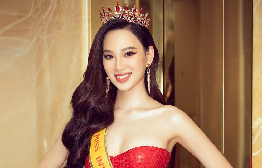Ái Nhi rạng rỡ trước thềm "chinh chiến" tại Miss Intercontinental 2021.