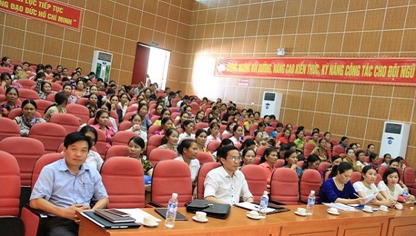 BHXH tỉnh Hà Tĩnh phối hợp Hội Liên hiệp Phụ nữ tỉnh tổ chức tuyên truyền chính sách BHXH tự nguyện cho các hội viên phụ nữ huyện Can Lộc