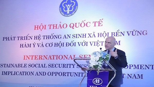 Tổng Thư ký Hiệp hội An sinh xã hội quốc tế (ISSA) Marcelo Caetano chia sẻ tại Hội thảo.