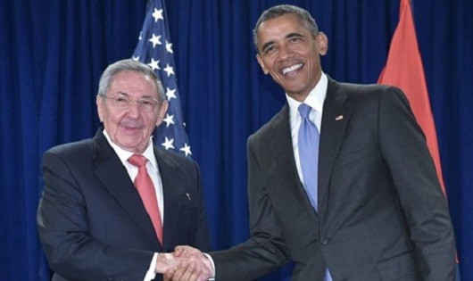 Tổng thống Mỹ Obama và Chủ tịch Cuba Raul Castro. 
