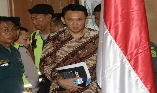 Thống đốc Jakarta phủ nhận cáo buộc xúc phạm kinh Koran. 