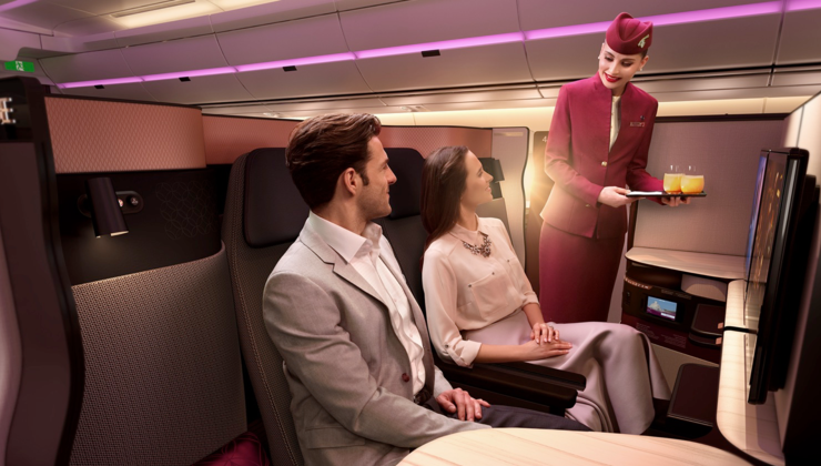Hạng Q-suite business class của Qatar Airways tích hợp thêm ghế đôi, là khoảng không gian tuyệt vời dành cho các cặp đôi trên chuyến bay của hãng