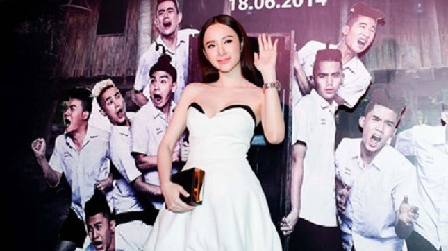 Angela Phương Trinh không hát hay nhưng vẫn đắt show nhờ biết lợi dụng scandal.