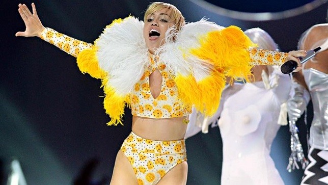 Miley Cyrus trong buổi biểu diễn ở Mexico (Nguồn: AP)
