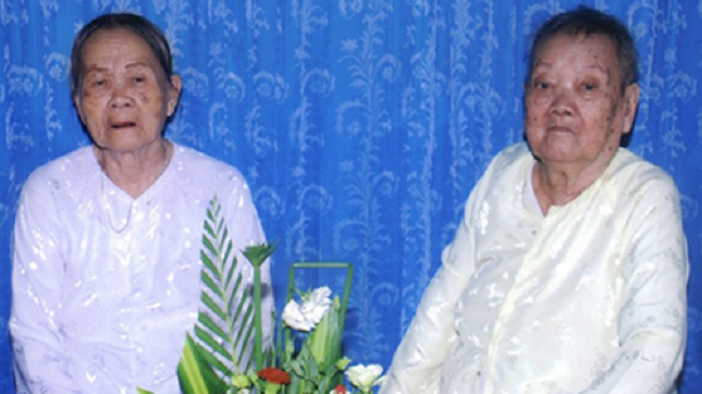 Hai chị em cao tuổi nhất Việt Nam là cụ Đinh Thị Xa (sinh năm 1913) và em là Đinh Thị Long (sinh năm 1921).