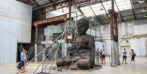 Tượng Phật Sydney khổng lồ làm từ 20 tấn tro hương. Ảnh: Quang Minh/Vietnamplus