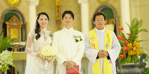 Dustin Nguyễn âm thầm tổ chức đám cưới với Bebe Phạm