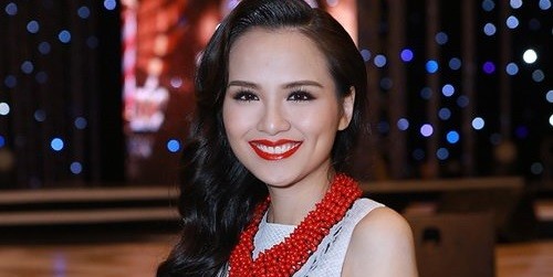 Hoa hậu Thế giới Người Việt 2010 Diễm Hương chính thức tái xuất sau một tháng sinh con.