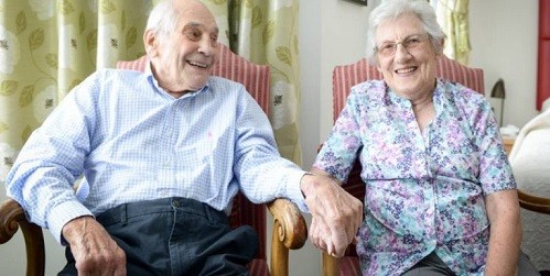 Chú rể 103 tuổi cưới vợ 91 tuổi