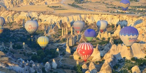 Cappadocia là điểm du lịch nổi tiếng của Thổ Nhĩ Kỳ, thu hút nhiều du khách trên thế giới. Ảnh: Hoài Nam